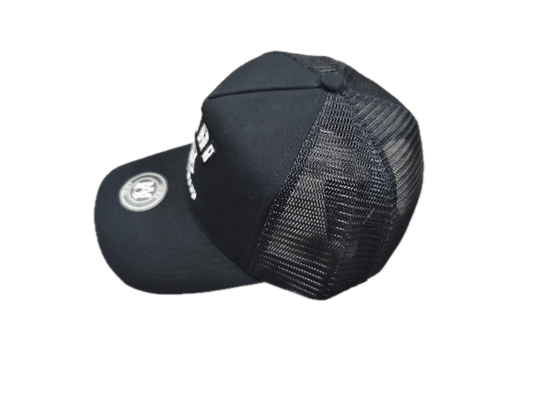 Appliqué embroidered hat