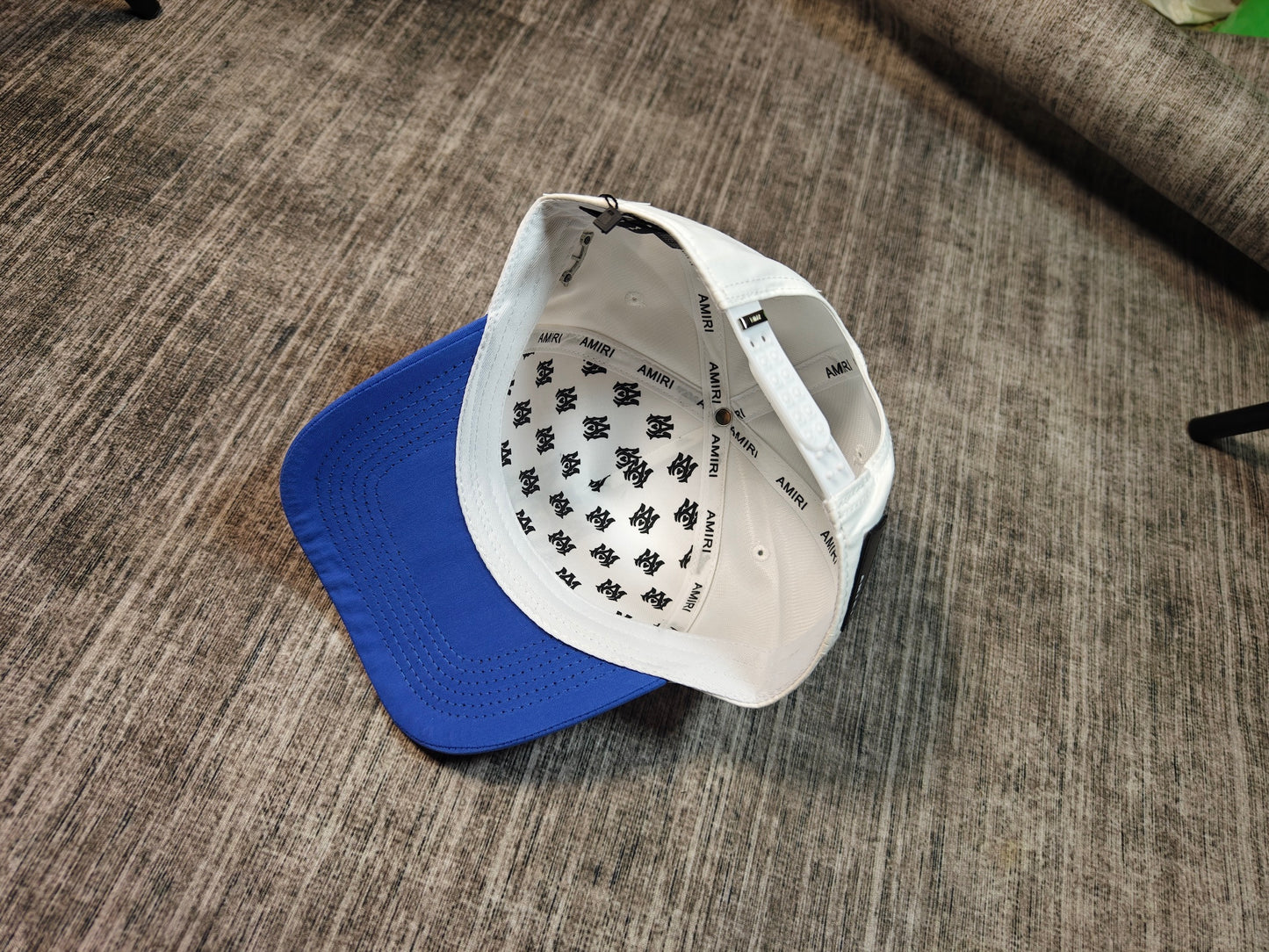 MA TWO TONE TRUCKER HAT