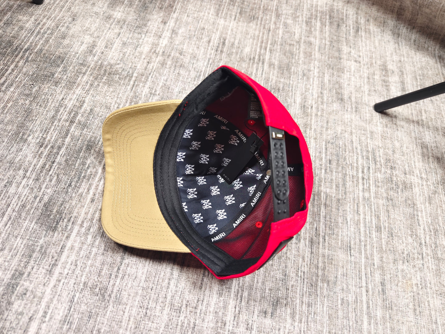 TWO TONE TRUCKER HAT