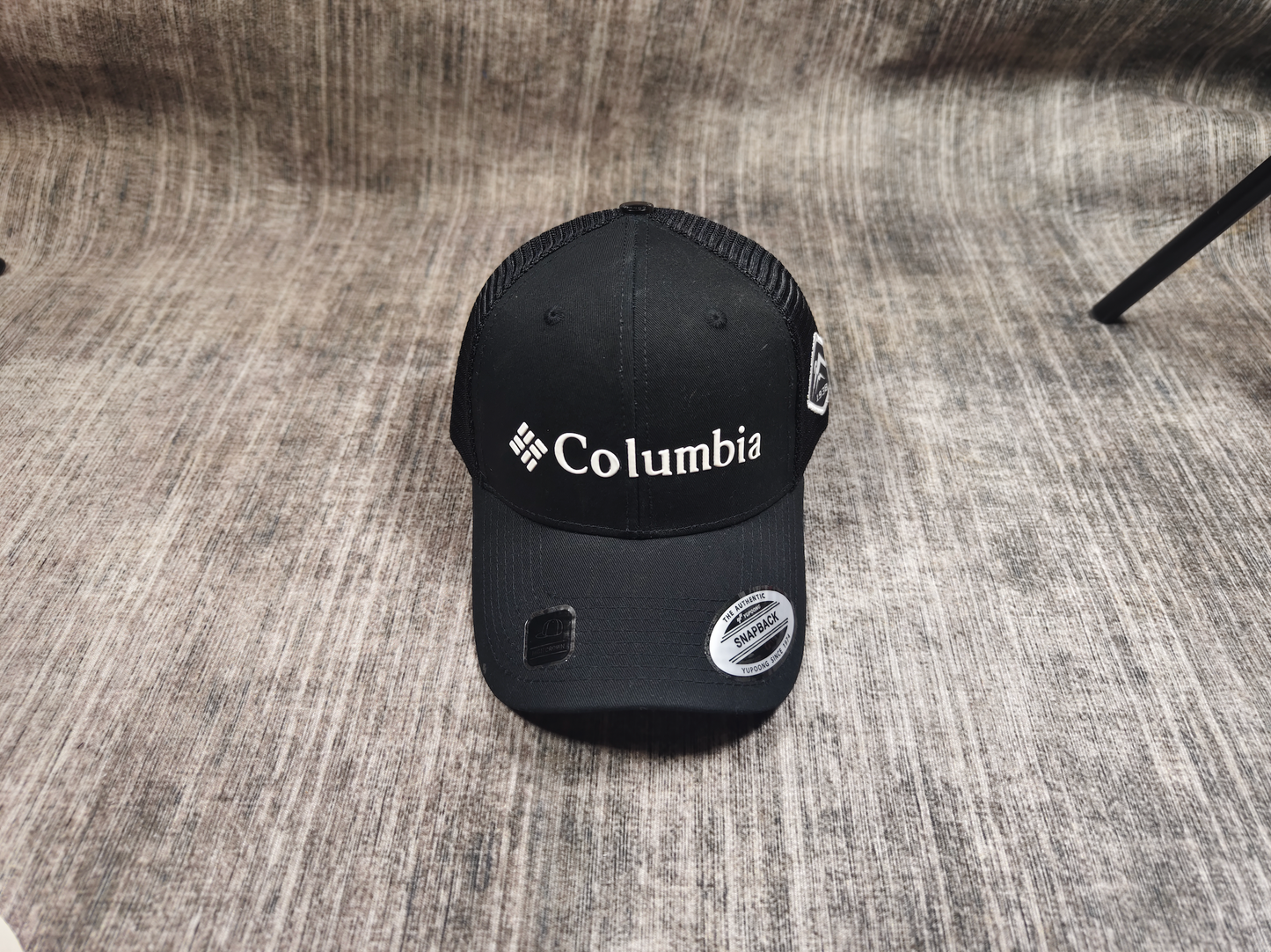 High-frequency Three-dimensional Mesh Cap
