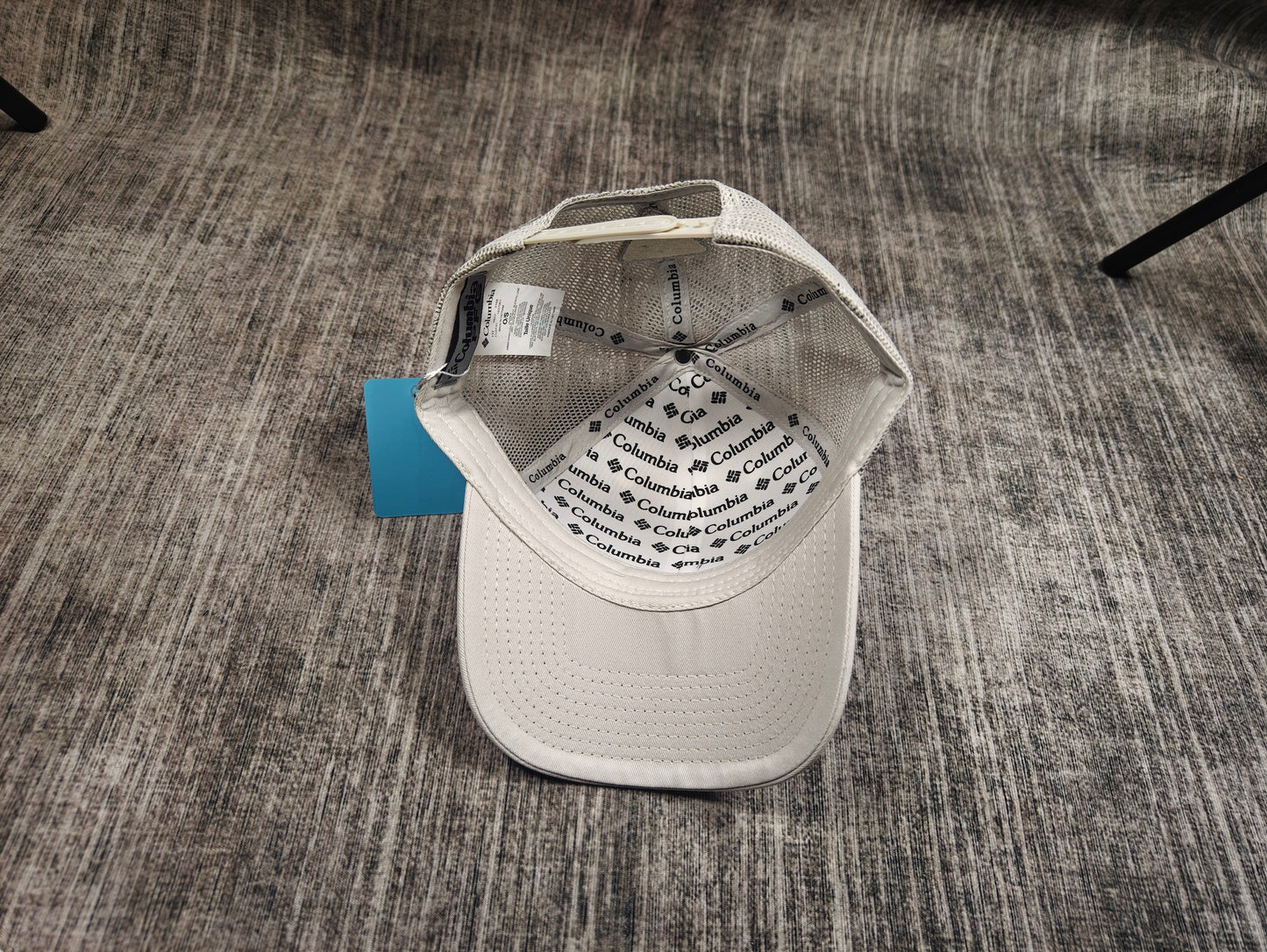 Woven label mesh cap
